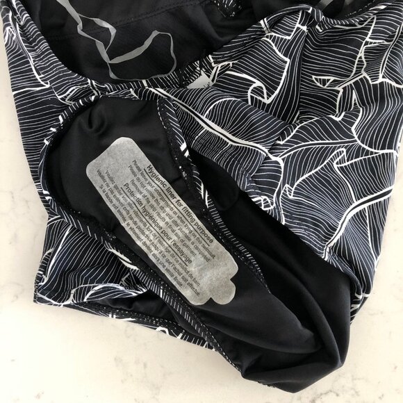 Far West V Neck Abstract Leaf Print Nylon One Piece Swimsuit Blk + Wht Sz S NWT - Picture 13 of 14